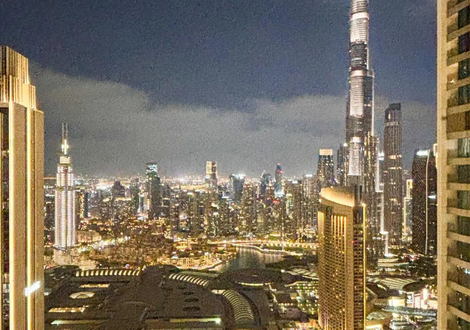 Elite 4Br Luxury Apartment, Burj Khalifa View, Opposite Dubai Mall, Infinity Pool, Mini Golf, Ps5 United Arab Emirates