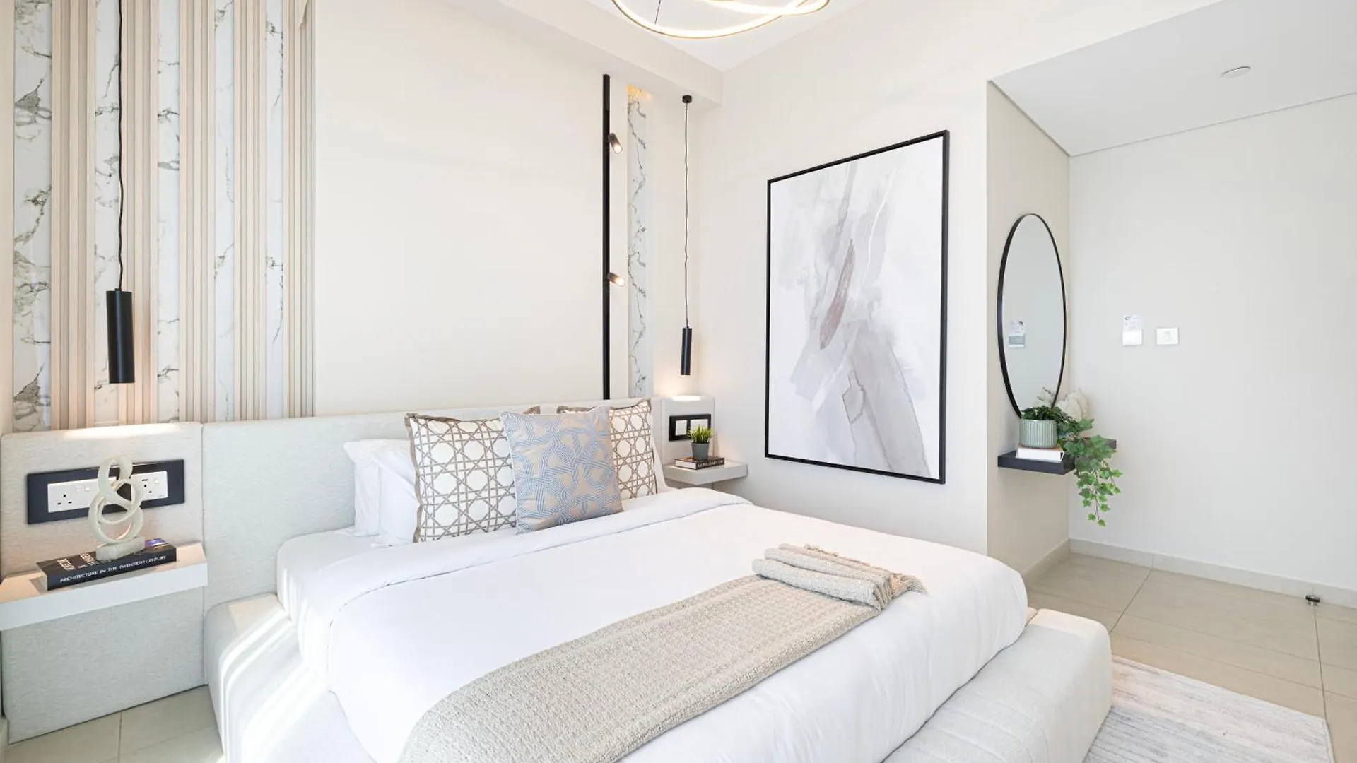 Elite 4Br Luxury Apartment, Burj Khalifa View, Opposite Dubai Mall, Infinity Pool, Mini Golf, Ps5 Apartment